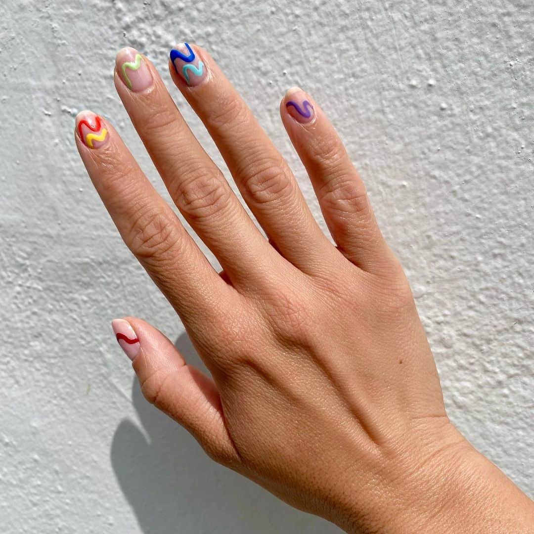 OPIさんのインスタグラム写真 - (OPIInstagram)「Warning: #NailInspo ahead 🎨 Check out our Story to see how @hollyfalconenails created these #RainbowNails 🌈  #OPIObsessed #ColorIsTheAnswer #NOTD #NailSwag #NailsOfInstagram #NailsOnFleek #NailPolish #Nails #OPI」7月18日 3時31分 - opi