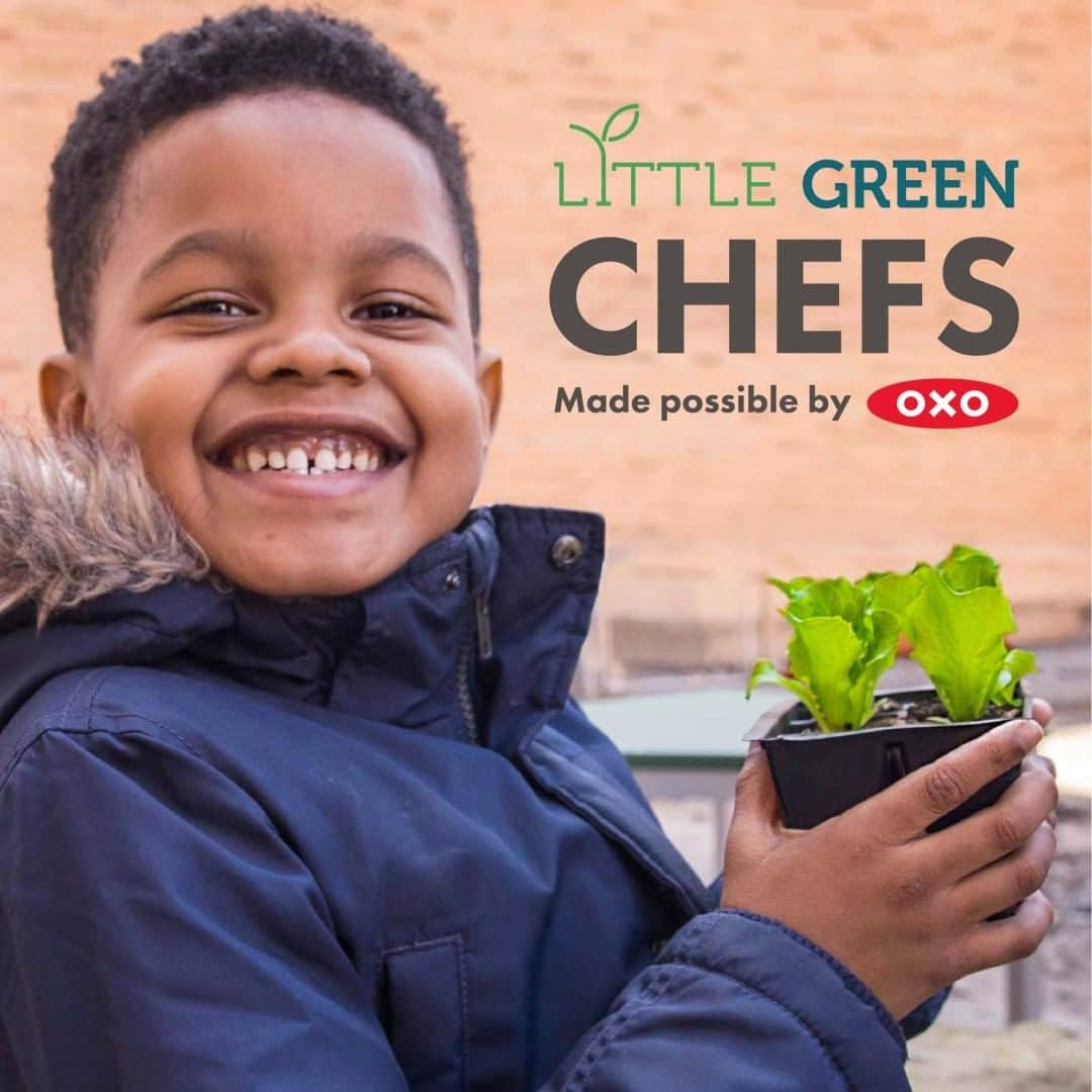 OXOさんのインスタグラム写真 - (OXOInstagram)「OXO is proud to partner with the food literacy nonprofit, @BigGreen, for a free virtual learning program fit for the whole family: Little Green Chefs, made possible by OXO. Each week this summer, they’ll highlight a fresh, seasonal ingredient and pair it with kid-friendly recipes, activities and tips on proper storage. Stay tuned each week for a different ingredient and activity. Learn more at link in bio. #littlegreenchefs」7月18日 3時49分 - oxo