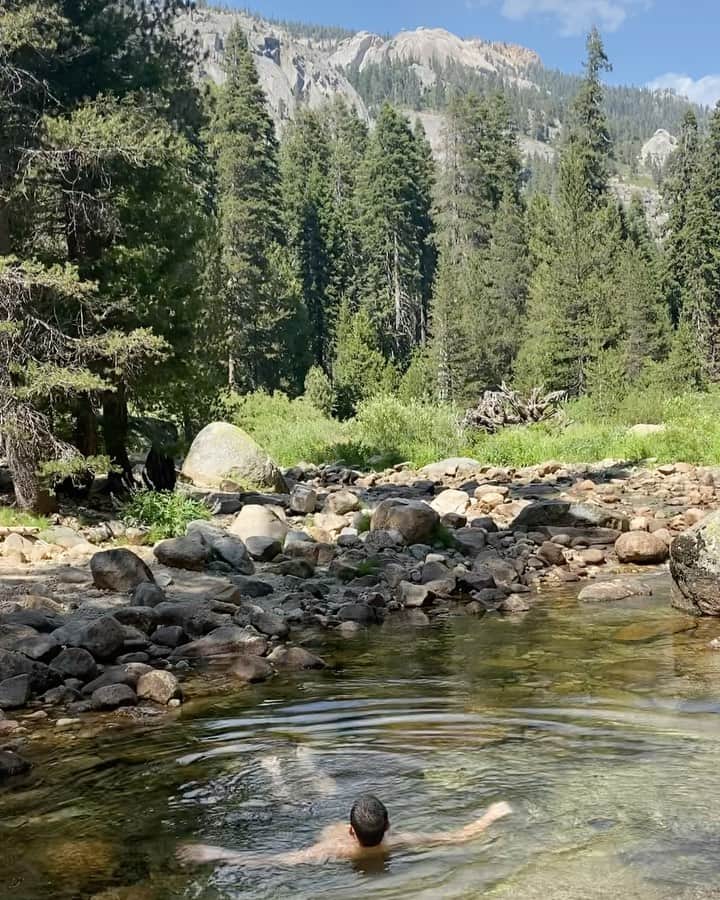 ナッシュ・グリアのインスタグラム：「Great day to be alive ⛰」