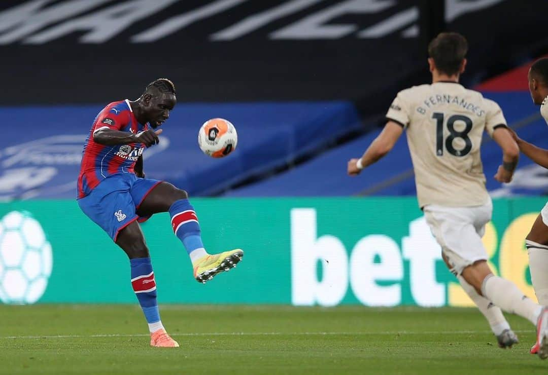 ママドゥ・サコーさんのインスタグラム写真 - (ママドゥ・サコーInstagram)「#cpfcfamily #teamsakho 🔴🔵」7月18日 5時14分 - mamadousakho