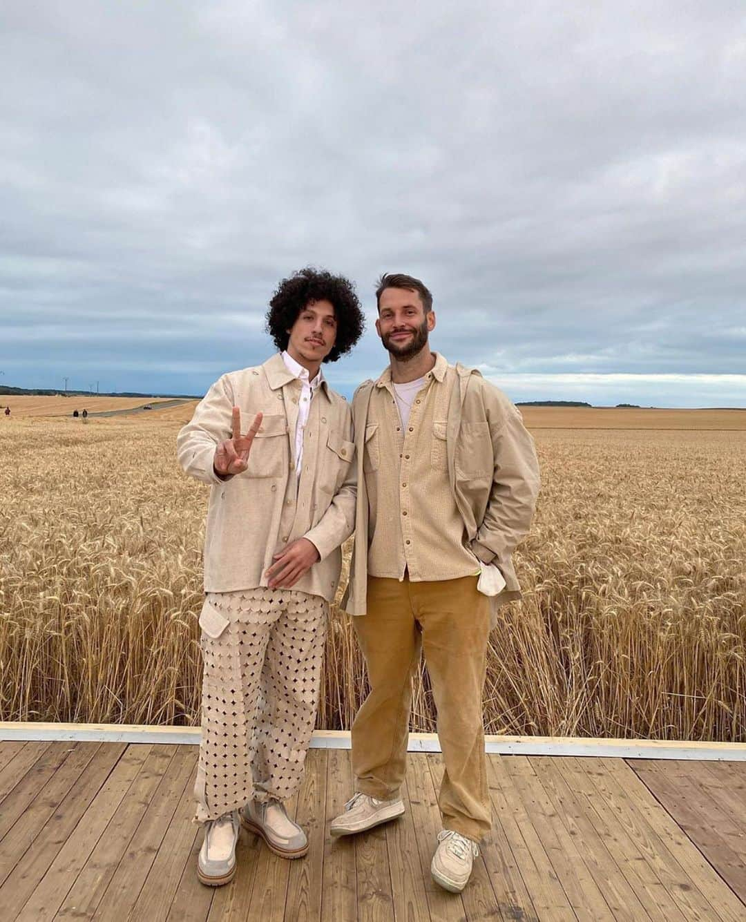 Men's Fashion Postさんのインスタグラム写真 - (Men's Fashion PostInstagram)「@0riles at @jacquemus Spring/Summer 21 runway show in Paris.」7月18日 5時16分 - mensfashionpost