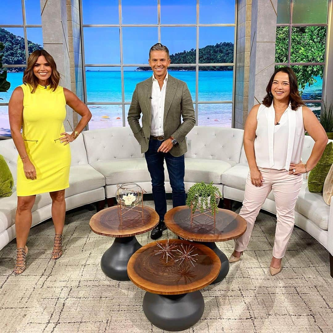 Rodner Figueroaさんのインスタグラム写真 - (Rodner FigueroaInstagram)「Gracias mis niñas hermosas @rasheldiaz  @adamarilopez por haberme hecho sentir en casa en @unnuevodia La pasé fenomenal, me divertí muchísimo junto a ustedes y todo el equipo!!! Las quiero!!! ❤️ #rodnerfigueroa #unnuevodia #rasheldiaz #adamarislopez #telemundo」7月18日 5時26分 - rodnerfigueroa