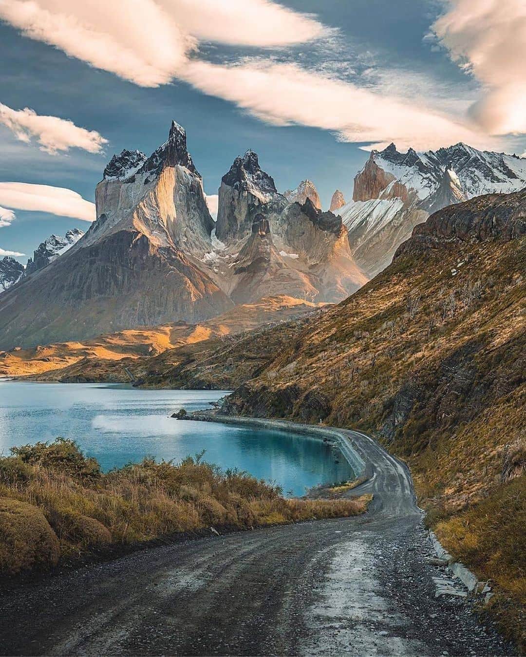 Earth Picsさんのインスタグラム写真 - (Earth PicsInstagram)「Patagonia  📸:@braybraywoowoo」7月18日 5時22分 - earthpix
