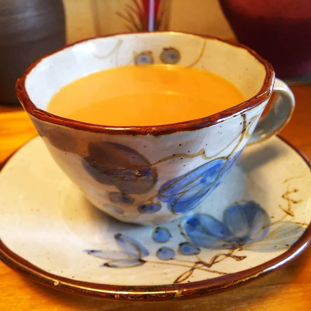 みながわゆみさんのインスタグラム写真 - (みながわゆみInstagram)「#コーヒー #coffee #モーニングコーヒー #コーヒーカップ #かわいいカップ #朝のひととき #癒やされる #のんびりタイム」7月18日 8時10分 - nama.09.19