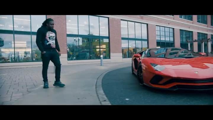 ワイクリフ・ジョンのインスタグラム：「IT’S A JERSEY THING. Haven’t been this excited producing a hip-hop track since my time with The Fugees. Product of My Environment by @arsonal103 streaming everywhere.  ... #HipHop #NewWave #WyclefJean #HeadsMusic @dizz103 @trillervids」