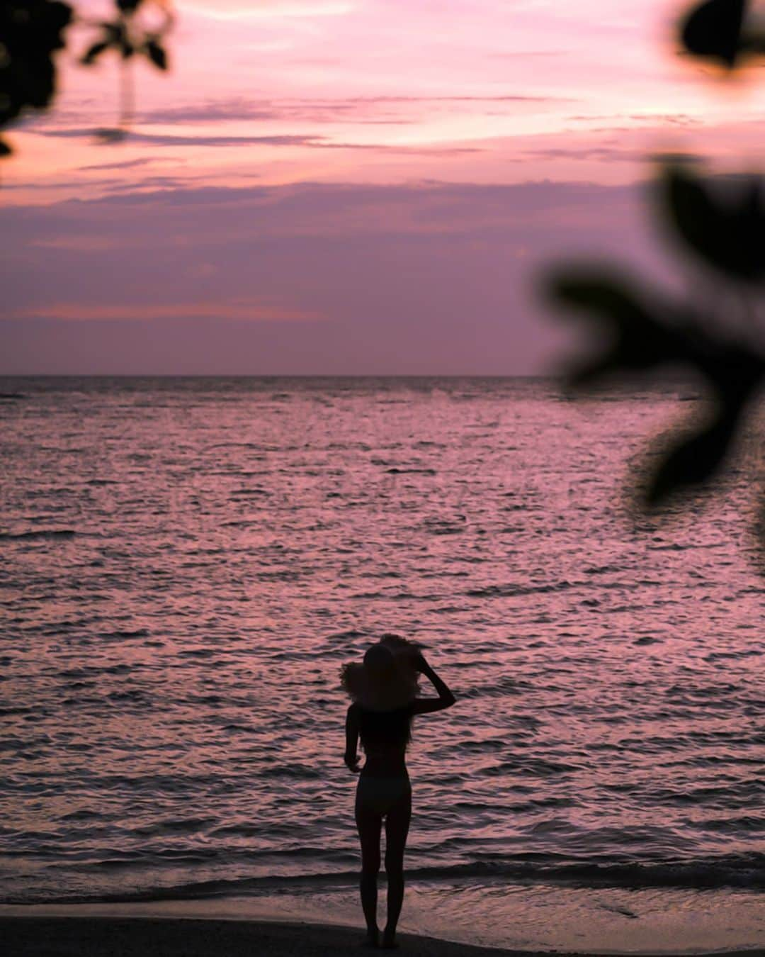 近藤あやさんのインスタグラム写真 - (近藤あやInstagram)「pink sunset🙏☀️💖 ⠀ #沖縄 #okinawa #石垣島 #ishigakiisland #sunset #trip #travel」7月18日 8時48分 - doraemontoaya