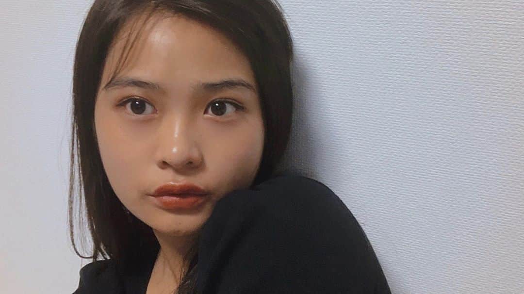 西本ヒカルのインスタグラム：「ちょっとおとなっぽく🌝 とある撮影に向けて準備中です☀︎」