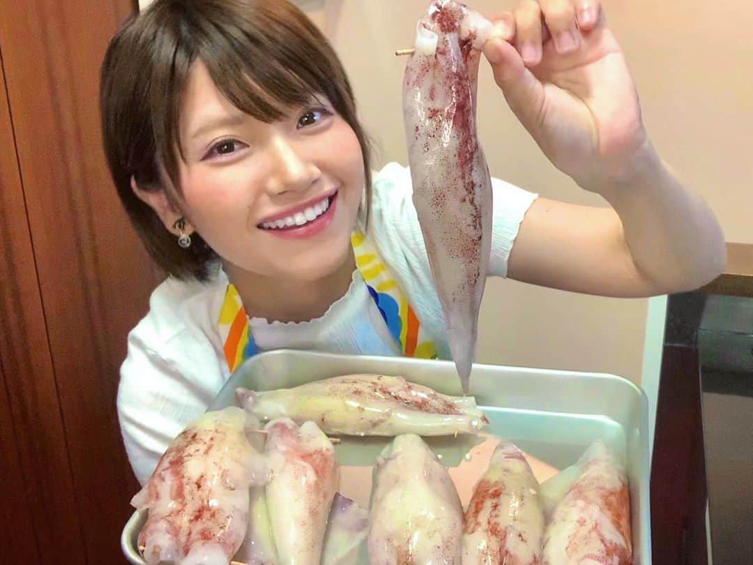 秋丸美帆さんのインスタグラム写真 - (秋丸美帆Instagram)「釣ったイカを使って、イカめしを作ったよ🦑💕作る過程は、YouTube『チームはまぐり』で検索、もしくはストーリーからも飛んで見てください😆  #cook #cooking #squid #japanesefood #YouTube #料理 #手料理 #いかめし #イカ #イカ飯 #チームはまぐり」7月18日 19時16分 - mippy34