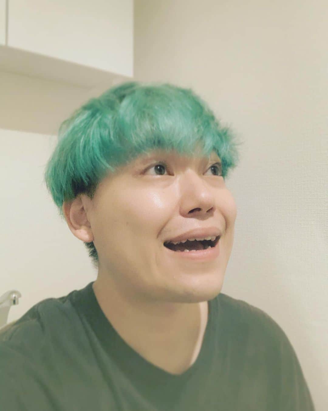 相馬トランジスタのインスタグラム：「自宅にウォシュレットが付いてる幸せ  #毎日笑顔日記 #久々の自宅ウォシュレット #2年ぶり2度目」