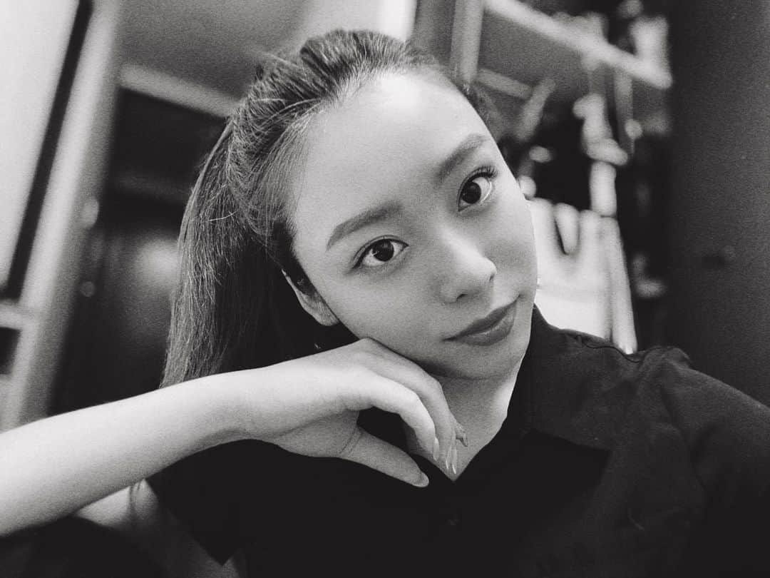 辰巳さくら（さくてん）さんのインスタグラム写真 - (辰巳さくら（さくてん）Instagram)「オールバックッ☺︎ カッコ良い女性イメージ💙 #オールバック #オールバック女子 #ナチュラルメイク #love #happy #跳ね上げライン #クールビューティー」7月18日 19時29分 - s.kten