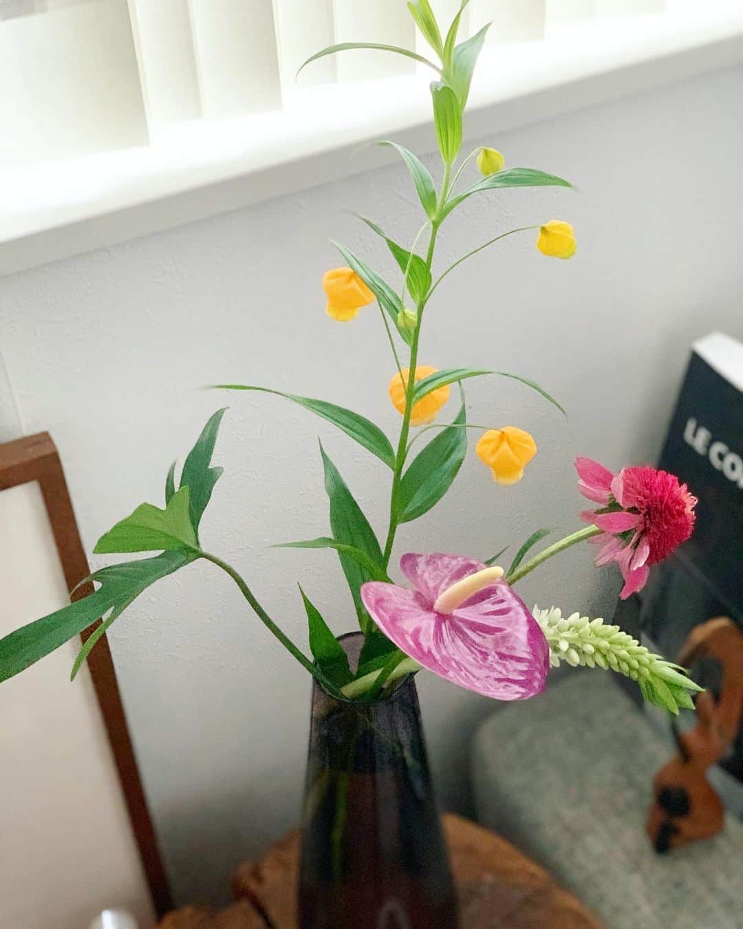 二ノ宮和佳子のインスタグラム：「突然のプレゼントって、ホント嬉しい♡ ありがと　@reika.h.b   #flowers」
