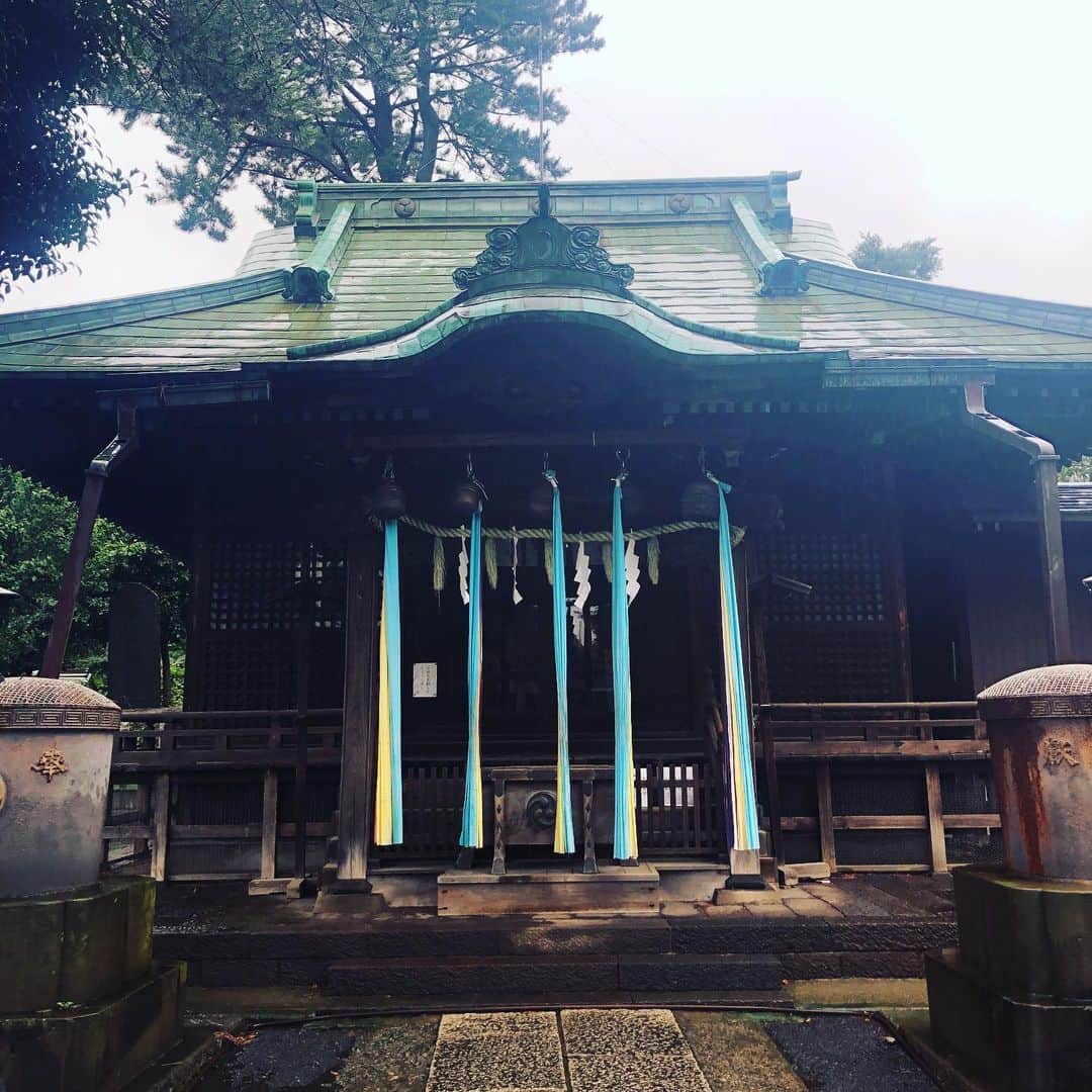 美甘子さんのインスタグラム写真 - (美甘子Instagram)「雨の駒留八幡神社。神々しい。 #駒留八幡神社」7月18日 10時57分 - rekish_mikako
