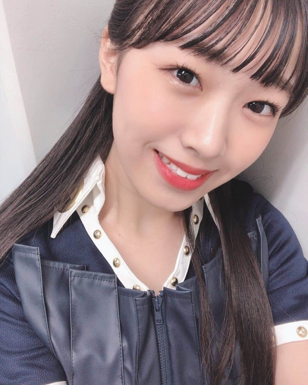 SAKURAのインスタグラム：「ぎりぎりおはようございます🌸﻿笑 ﻿ ﻿ ﻿ 今日は雨じゃなさそうですね☺️﻿ だけど暑い…🥵﻿ ﻿ ﻿ ﻿ 本日も福岡ソフトバンクホークス戦！﻿ 皆さまと勝ちSKY踊れますように…🥺﻿ ﻿ ﻿ ﻿ そして試合開始前、16:30~は、﻿ BsGirlsオンラインステージ @ Instagram があります！！﻿ 是非、見に来てくださいね😉💓﻿ ﻿ ﻿ ﻿ 今日は、勝利となりますように✨﻿ 絶対勝つぞ！バファローズ！🎶💪🏻 ﻿ ﻿ ﻿ #bs2020 #baseball #buffaloes #orix  #orixbuffaloes #プロ野球 #npb  #オリックスバファローズ #オリ姫 #sakura_365 #bsgirls #instagood #selfie」