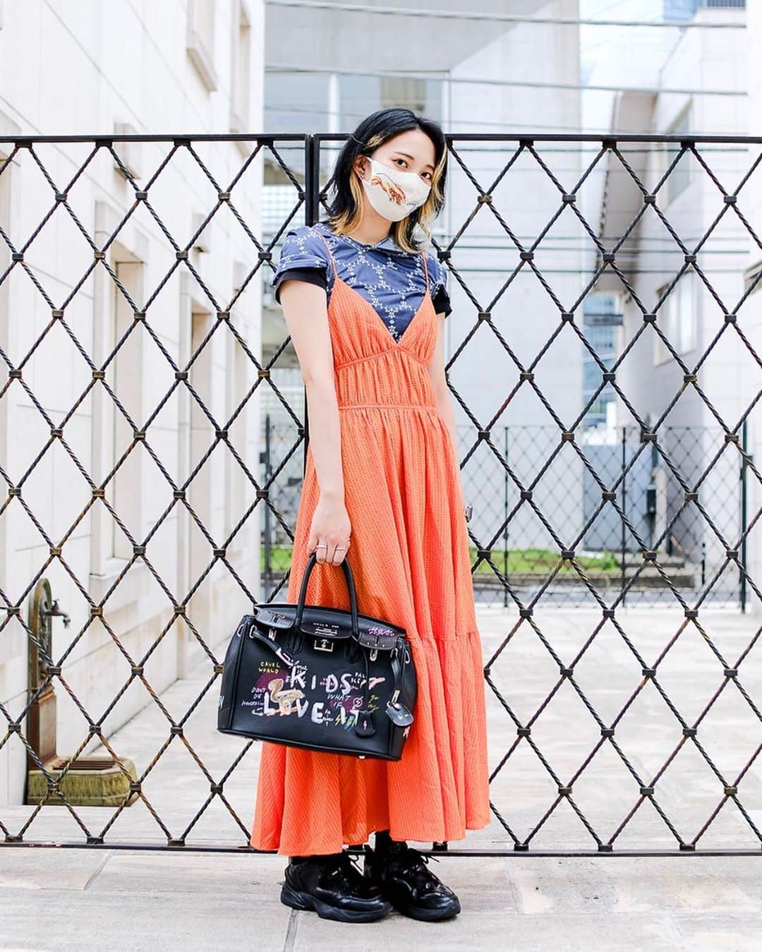 のインスタグラム：「【#スナップ_fs】 Name シモ Shirt #COMMEdesGARCONS Dress #HandM Bag #Guernica Shoes  #NIKE  #fashionsnap #fashionsnap_women」