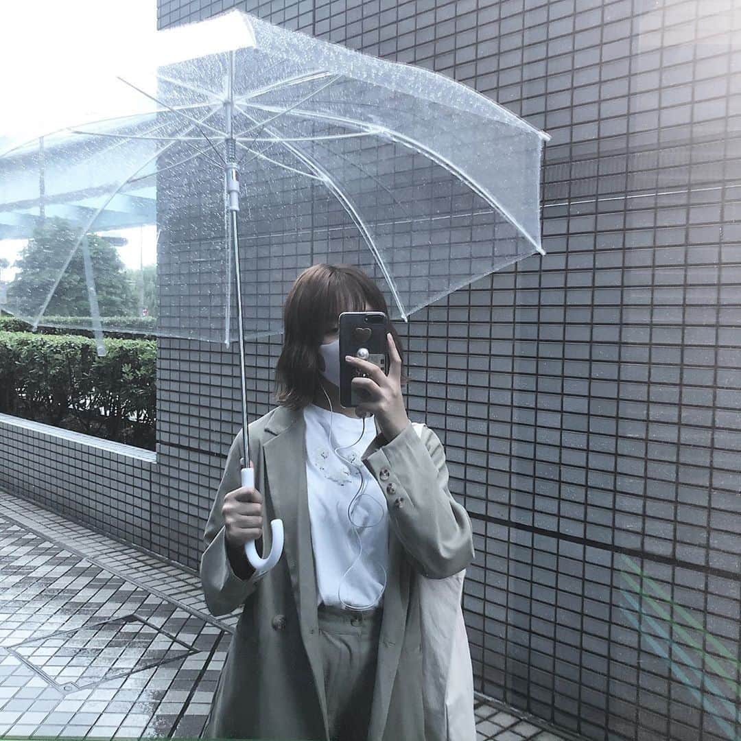 岩崎春果（るちゃまる）さんのインスタグラム写真 - (岩崎春果（るちゃまる）Instagram)「. あめ！ #雨 #梅雨」7月18日 12時51分 - iwasakiharuk_a