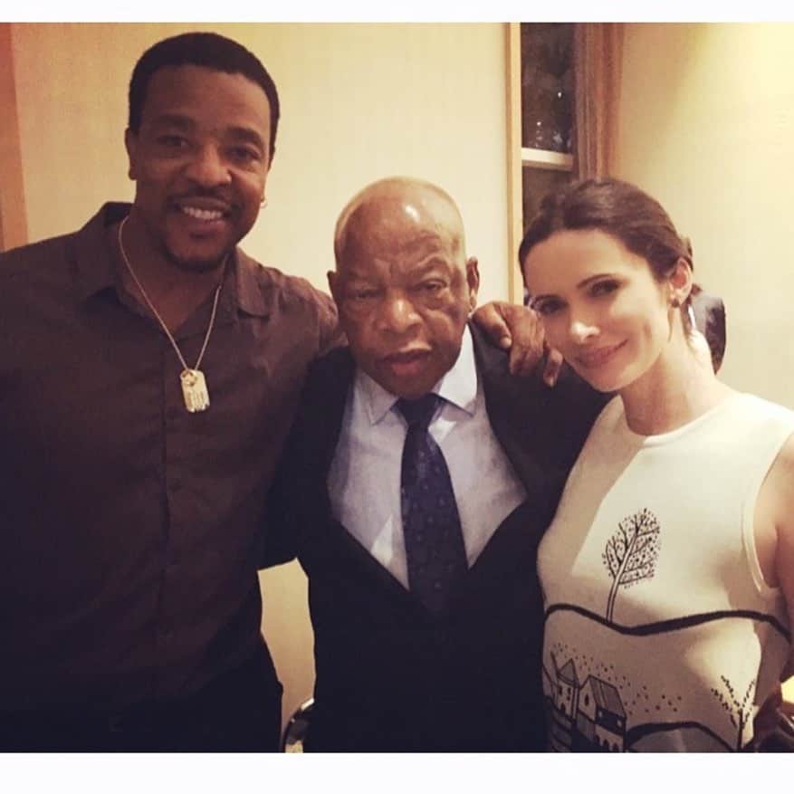 ビッツィー・トゥロックのインスタグラム：「‪Rest In Peace and power to the inimitable @repjohnlewis. He was the son of sharecroppers who helped organize the March on Washington and was a civil rights icon whose fight for racial justice continues to this day. Incredibly blessed to have met him.  “I say to people today, 'You must be prepared if you believe in something. If you believe in something, you have to go for it. As individuals, we may not live to see the end.'”  What a massive loss 💔‬」