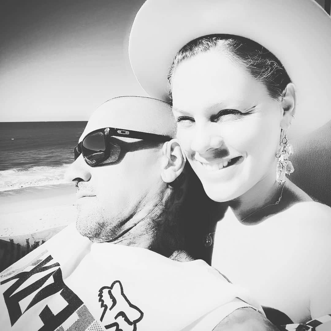 P!nk（ピンク）さんのインスタグラム写真 - (P!nk（ピンク）Instagram)「Happy birthday @hartluck I still remember your 27th birthday. You’re so much cooler now. I hope this year is your happiest. #youdeservethebest your kids worship you and I am grateful for you every single day almost」7月18日 13時04分 - pink