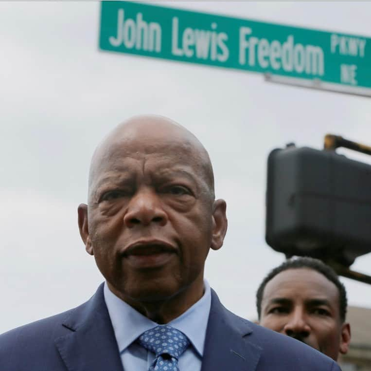 ヒル・ハーパーさんのインスタグラム写真 - (ヒル・ハーパーInstagram)「#Hero #Legend #rip John Lewis was beaten, threatened and arrested 40 times before he got to Congress and arrested another 5 times while in Congress. He dedicated his entire life fighting for us. Fighting for #equality. The Edmund Pettus bridge is named after a former KKK Grand Dragon. The bridge should have been renamed the John Lewis Bridge during his lifetime. Let us build a new beautiful bridge that represents the strength, brilliance and fearlessness of the great John Lewis. Thank you sir. Thank you. #civilrights #humanrights #fearless #freedomfighter #inspiration #leader #king #johnlewis #freedomriders」7月18日 13時43分 - hillharper