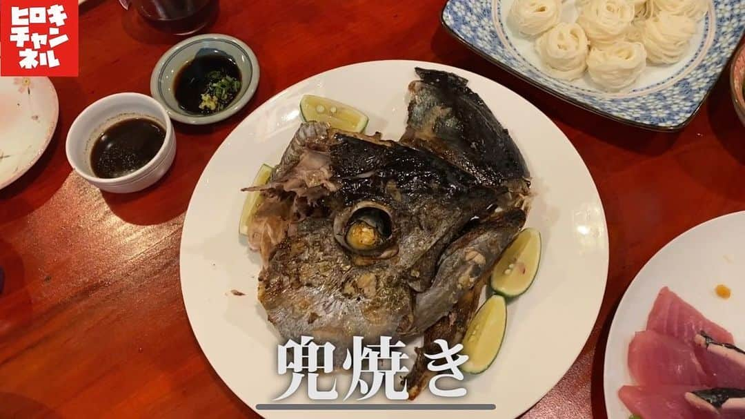 ガレッジセールさんのインスタグラム写真 - (ガレッジセールInstagram)「‪【石垣島でマグロ釣り】 ヒロキチャンネル‬、久しぶりの釣り企画！ . なんと今回は夢のマグロ大漁釣り…！🎣😳✨ . 豪華グルメも眼福🍣 是非ご覧ください！‬ . ‪https://youtu.be/-sixB_gGLdY @youtube  @kiiyamashoten @updown_abe  @ana_ic_ishigaki_resort ‬」7月18日 14時12分 - garagesale1995