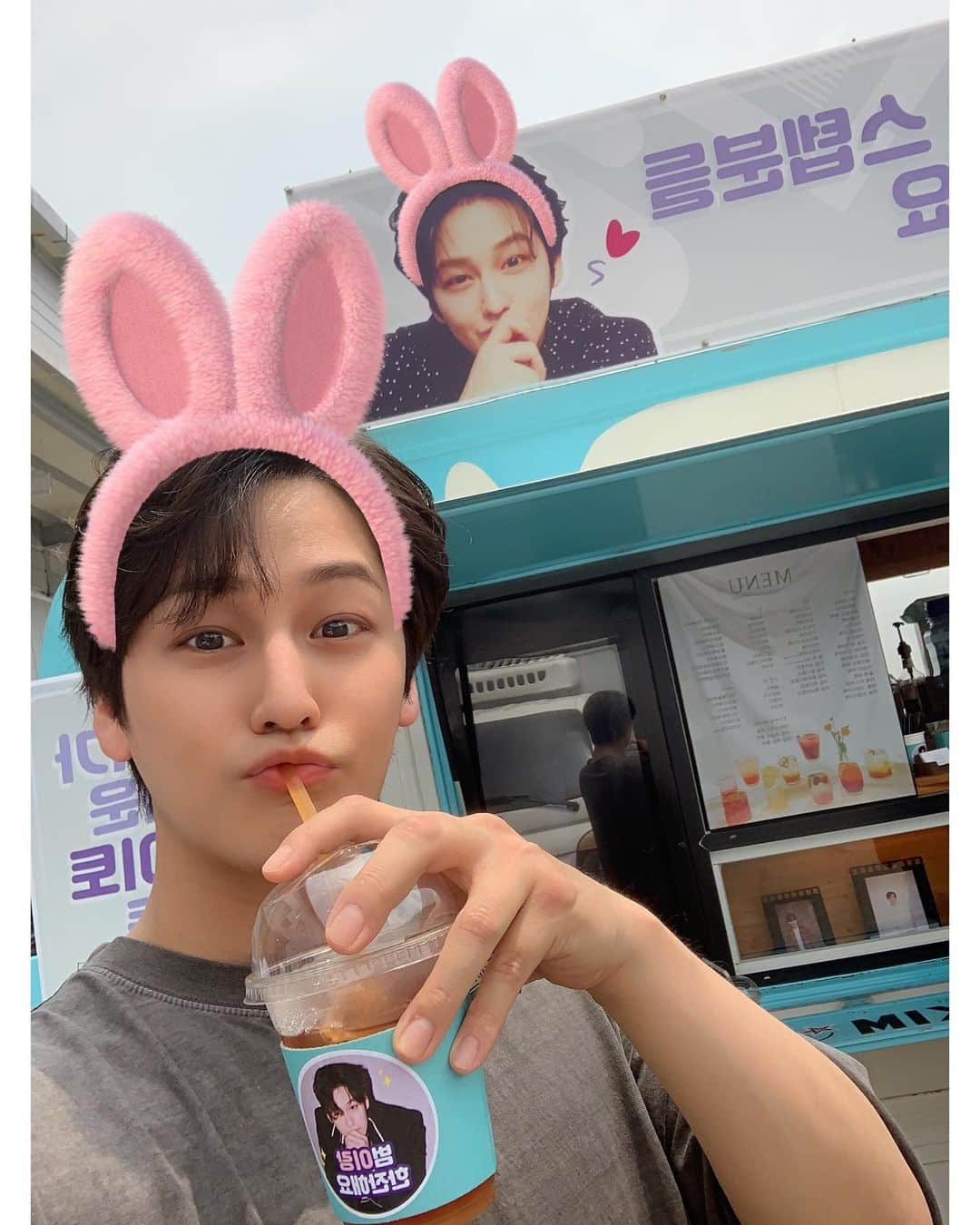 キム・ボムさんのインスタグラム写真 - (キム・ボムInstagram)「thx 🥔 family  이랑이랑 🦊😝」7月18日 14時58分 - k.kbeom