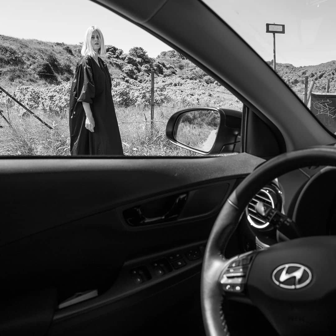 Linda Tolさんのインスタグラム写真 - (Linda TolInstagram)「Just a 15-min drive away @hyundainederland #KONA #Hyundai #hybrid #partner」7月18日 15時29分 - lindatol_