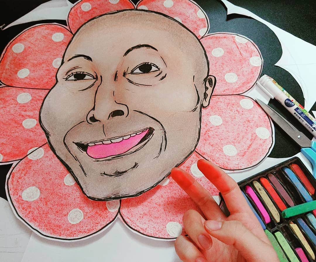 のインスタグラム：「伝説のピン芸人様 昨日描かせていただきました✏️」