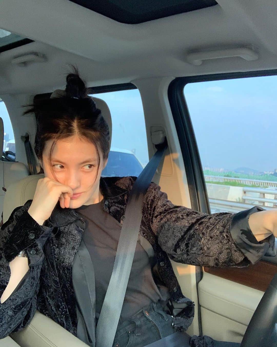 キム・ヨンジのインスタグラム：「me In one day」