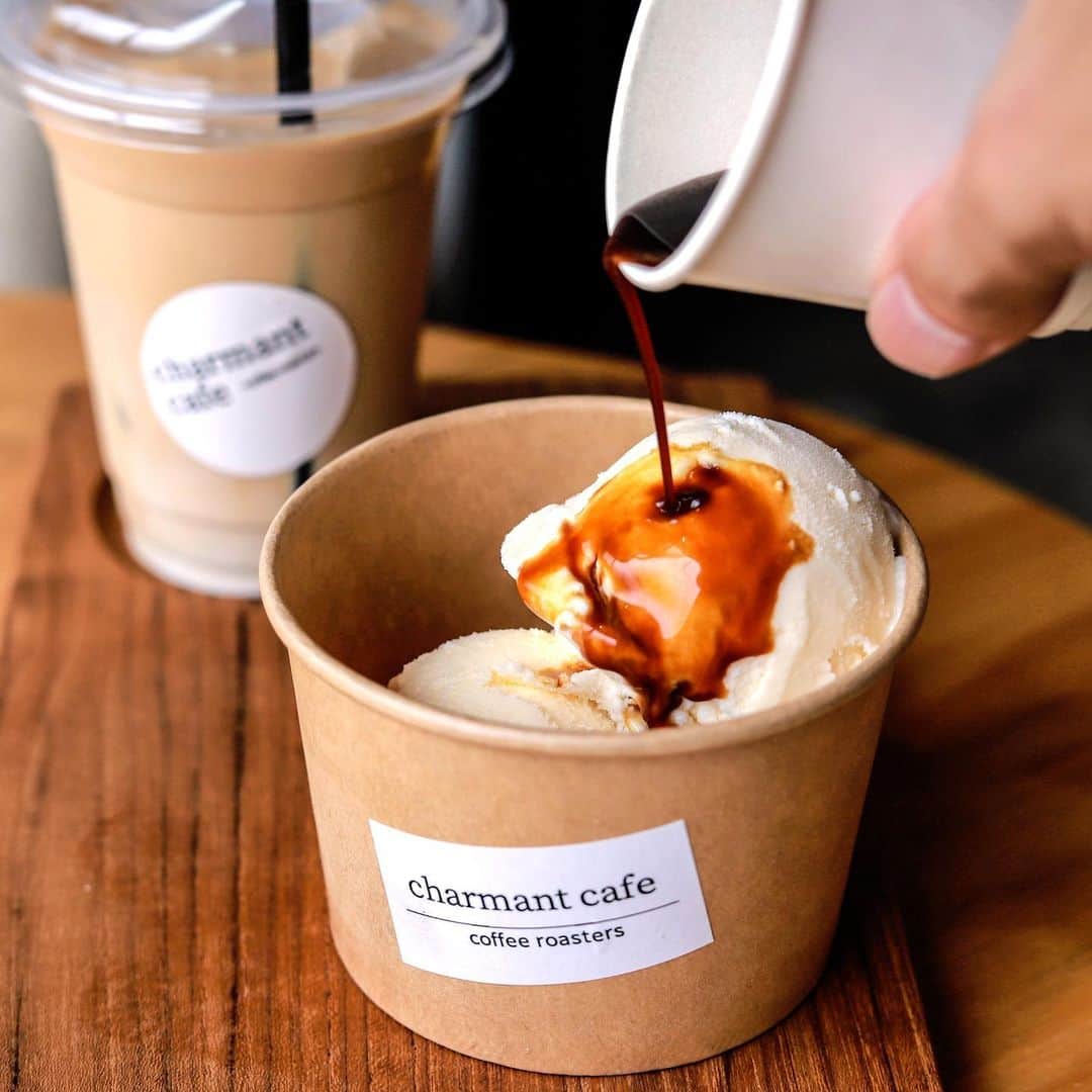 きょん。さんのインスタグラム写真 - (きょん。Instagram)「.  .  charmant cafe  オープンして 間もないのに ぼくの中で クレフィといえば、 になりつつある @cc_clefy ☕️  アフォガードに 涼しい刺激もらって リフレッシュ。  #charmantcafe #シャルマンカフェ #coffee#クレフィ」7月18日 18時09分 - kyon_tokiiro