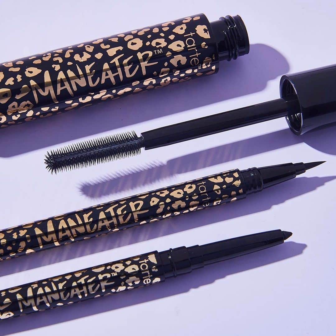 Tarte Cosmeticsさんのインスタグラム写真 - (Tarte CosmeticsInstagram)「Masked up? Let your eyes 👀 do the talkin' 🗣 with our maneater fam! Meet the trio: 😻 maneater mascara: patented conical brush with 500+ super soft & flexible molded bristles for massive volume, instant length & extreme curl 😻 maneater liquid eyeliner: 12-hour, fadeproof, waterproof, triple-black liquid eyeliner w/ a micro brush tip to create precise definition 😻 maneater self-sharpening eyeliner: triple-black pigment w/ an easy-glide gel formula, so there's no tugging, skipping or dragging. Just twist on the cap to sharpen! @ultabeauty  #crueltyfree #rethinknatural #maneater」7月19日 4時30分 - tartecosmetics