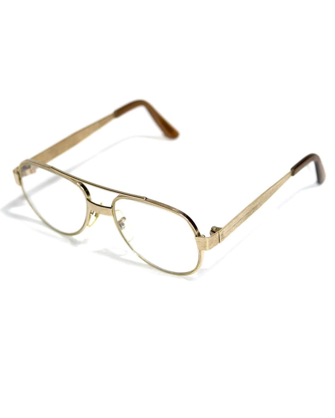 DoLuKEさんのインスタグラム写真 - (DoLuKEInstagram)「世界最古の眼鏡ブランドと知られる「American Optical」重厚感のある希少なセミオートフレームのヴィンテージグラス。あまり流通の無いモデルかと思います。昨今のブラックカルチャーにも適用するトラディショナルブランドのアイウェア。﻿ ﻿ ﻿ ﻿ #DoLuKE」7月18日 20時18分 - doluke_tokyo