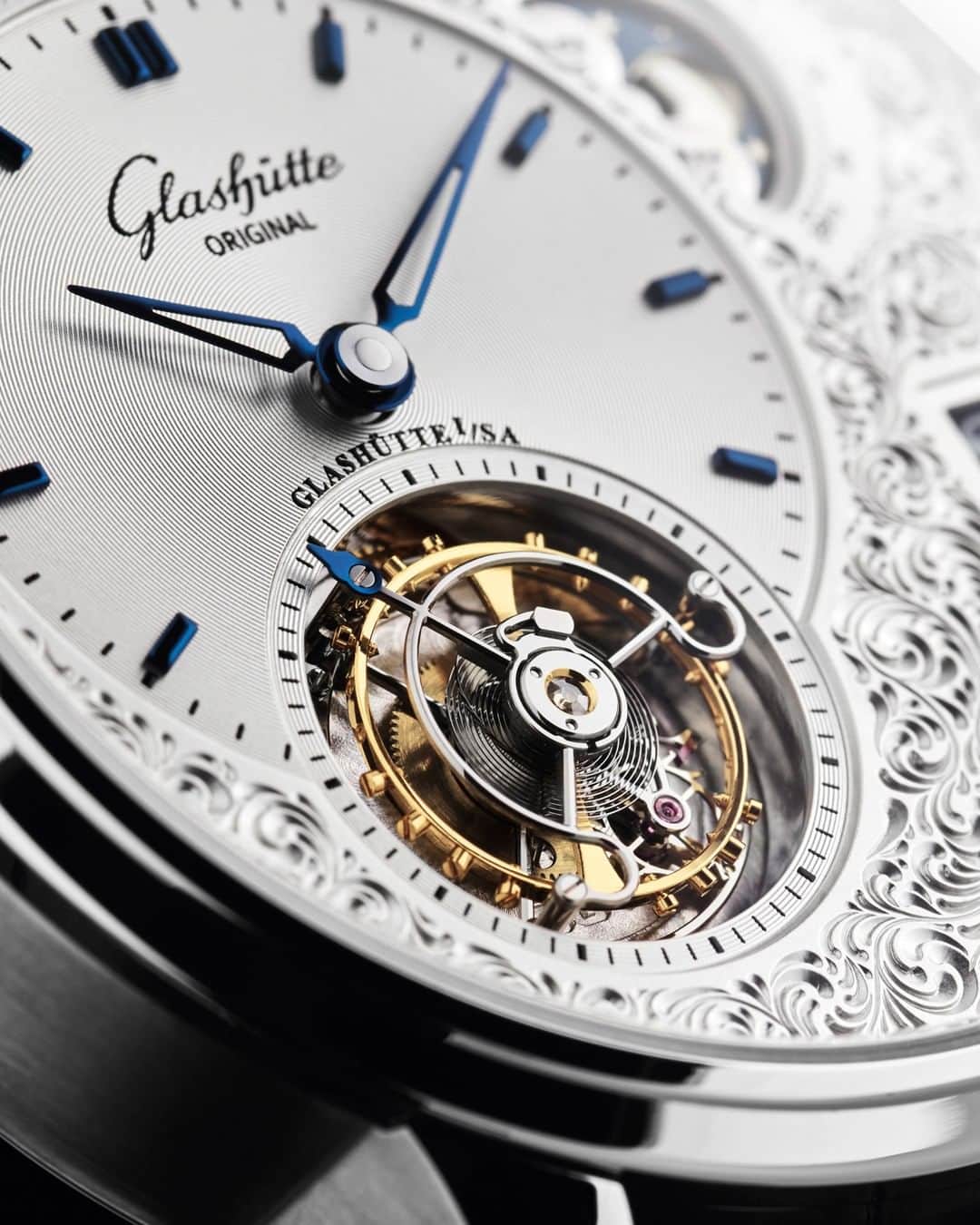 のインスタグラム：「Handcrafted — by masters of their trade.⁠ ⁠ With its elaborately hand-engraved dial, Flying Tourbillon and skeletonized hands, the new PanoLunarTourbillon – Limited Edition in platinum proudly elevates traditional watchmaking art to new heights.⁠ ⁠ #GlashütteOriginal #GlashuetteOriginal #PanoLunarTourbillon #Tourbillon #FlyingTourbillon #platinum #handcrafted #watchmaking #madeingermany #watchmakingart #wotd #instawatch #watchesofinstagram #GOnovelties2020⁠」