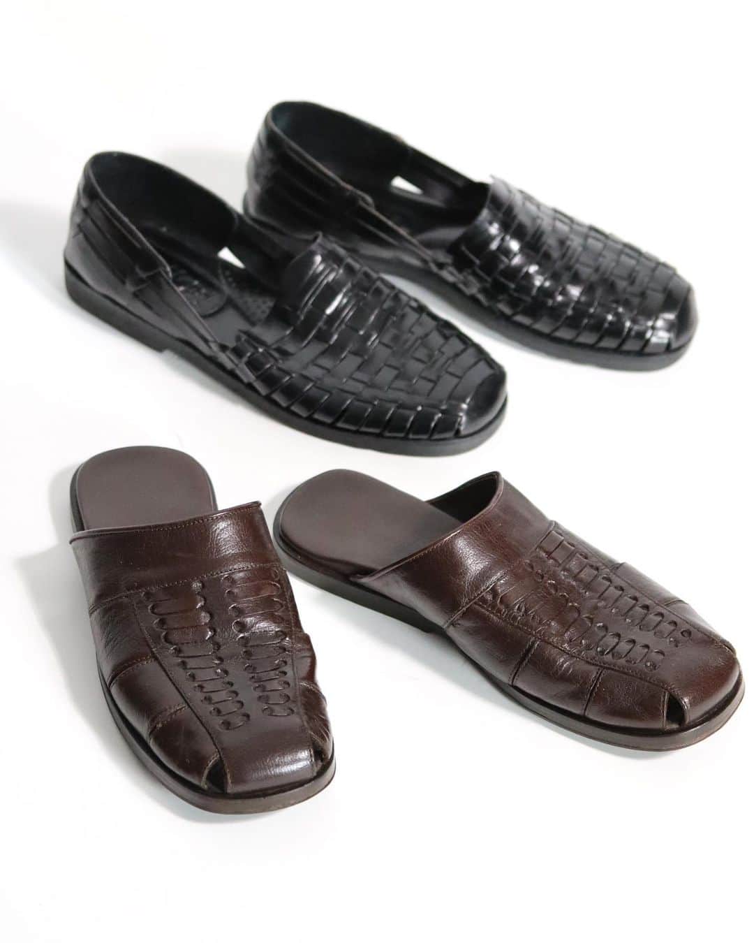 DoLuKEのインスタグラム：「・Hand Craft Venezian Leather Sandal / Black ・Tommy Bahama Leather Sliper﻿ / mocha ﻿ ﻿ ONLINE STORE UP﻿ 22時掲載予定﻿ ﻿ ﻿ #DoLuKE」