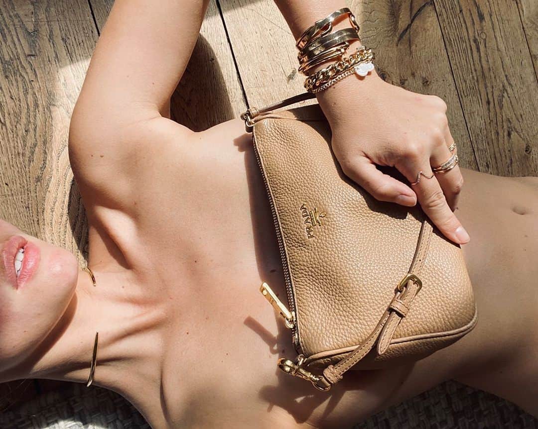 Marloes Horstのインスタグラム：「P is for Prada 🤎」