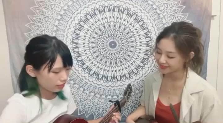 なみなみのインスタグラム：「♪  My Boo どこへも行かないで 誰にも触れないで 俺がいるから 隣いるから  なぁ、Boo I'm so happy 俺がアラジンなら君はジャスミン 照れくさくて いつも言えないけどさ 愛してる . #清水翔太 /  #MyBoo  . 本日は、二人の好きな清水翔太さんの曲💙 . 同年代のみんなは聞いたことある人多いんじゃないかな！？ . #いーどぅし」