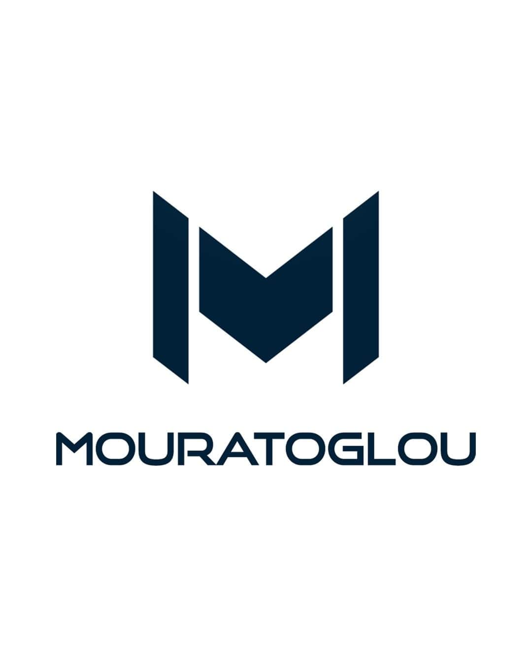 ゼニスのインスタグラム：「#Mouratoglou: Just as Zenith strives to bring the codes of watchmaking into the 21st century, our dear friend @PatrickMouratoglou is revolutionizing tennis through mentoring young players at his academy and developing the @Ultimate_Tennis_Showdown tournament, keeping the sport relevant for future generations.  #Zenith #ZenithWatches #Watches #Watch #Watchesofinstagram #Watchfam #WatchoftheDay #Luxury #WatchAddict #Watchcollector #Horology #DailyWatch #ElPrimero #Chronograph #patrickMouratoglou #ZenithXPatrickMouratoglou」