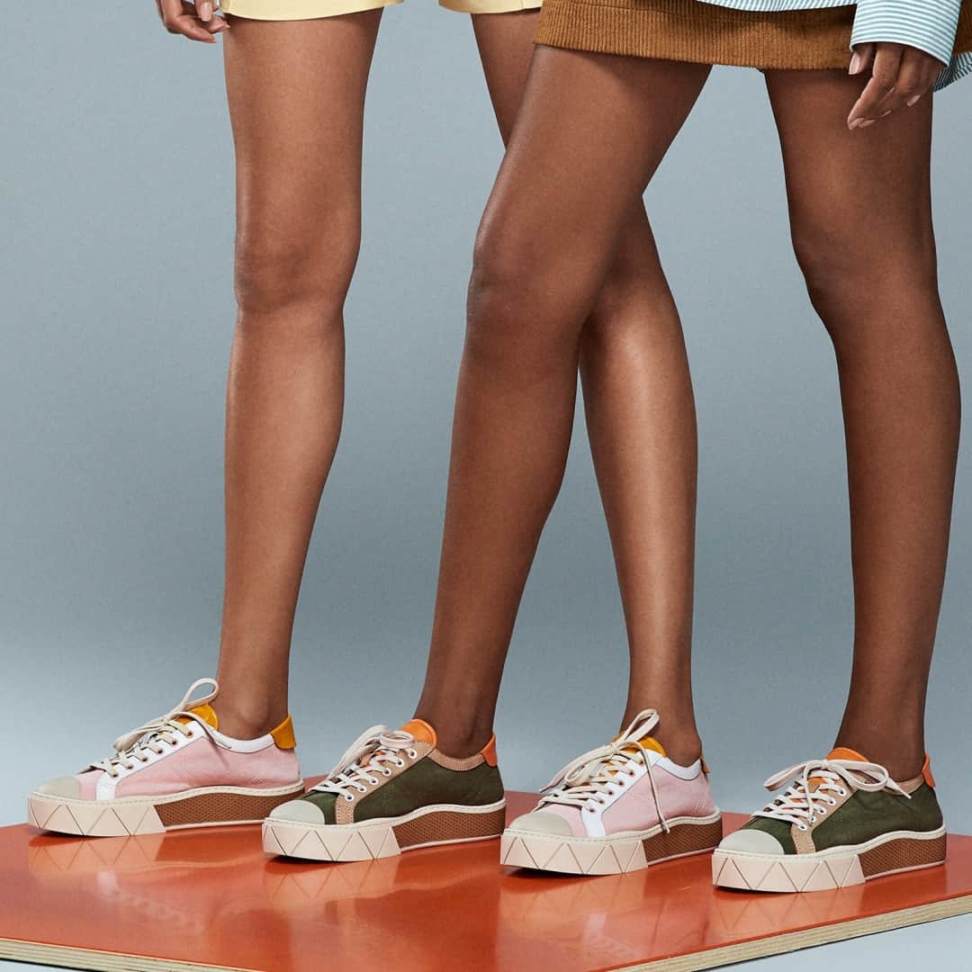Schutzのインスタグラム：「URBAN WEEKEND - THE COOLEST SNEAKERS ❤️ #newin #schutzurban」