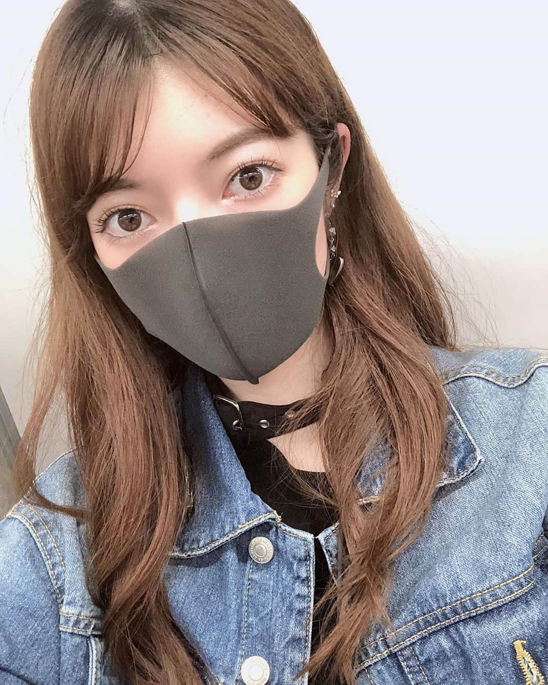日下部美愛のインスタグラム：「前髪伸びてきた〜〜 #photo #japan #model #me #hair #fashion #makeup #selfie #followme #instagood #camera #instadaily #dailylook #自撮り #한국 #맞팔 #사진 #데일리 #데일리룩 #인스타사진 #인스타그램 #일본인 #패션」