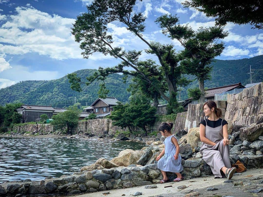 田中幸さんのインスタグラム写真 - (田中幸Instagram)「✴︎ 久しぶりの マザーレイク👩  気持ち良い風  滋賀の人は 琵琶湖の事 みんな『海』って 呼んでる？  我が家は昔から 琵琶湖の事を 『海』って呼んでる🏖  家族で自由気ままに 楽しい時間  @keen_japan  #keenambassador」7月18日 21時44分 - sachitanaka