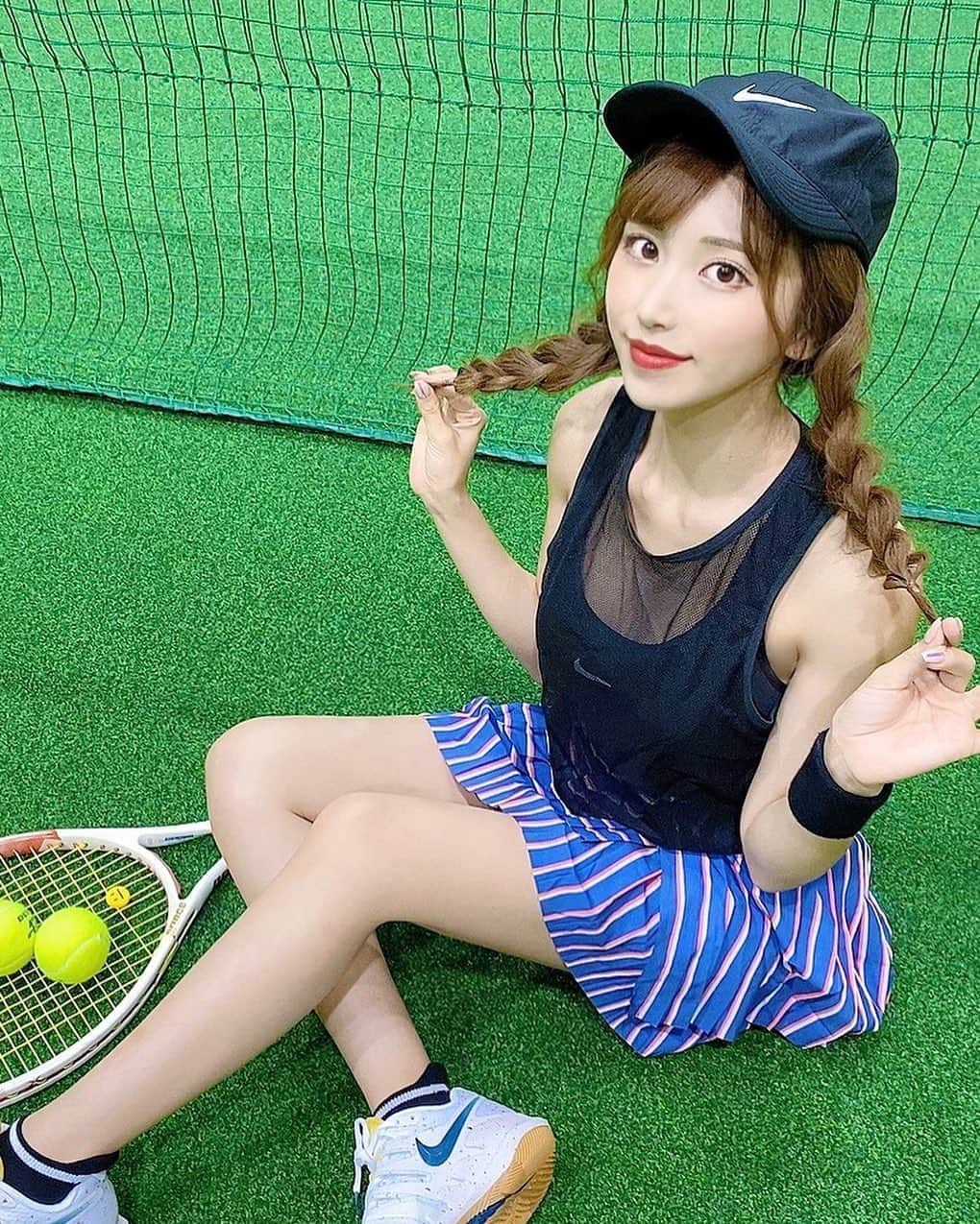 伴かなみさんのインスタグラム写真 - (伴かなみInstagram)「テニスちょっとずつ上達してきた🎾﻿ 今度コーチに教えてもらう👨🏻‍🏫💕﻿ ﻿ ﻿ #テニス #テニス女子 #テニス部 #テニスウェア﻿ #ナイキ #ナイキスニーカー #ナイキ女子 #女子力アップ #赤リップ  #リップ #コスメ #美意識 #美意識向上﻿﻿ #tennis #nike #nikeshose #howto #naturalbeauty」7月18日 21時38分 - k____n.8