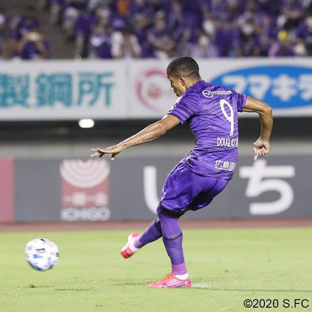 サンフレッチェ広島さんのインスタグラム写真 - (サンフレッチェ広島Instagram)「. ⚽️明治安田生命J1リーグ第5節　試合結果⚽️ サンフレッチェ広島　1-2　セレッソ大阪 前半：0-1 後半：1-1 【得点者（広島のみ）】ドウグラス・ヴィエイラ  約5ヵ月ぶりにエディオンスタジアムにサポーターをお迎えしての試合でしたが、勝利をお届けすることができず、悔しい敗戦を喫しました。  #永井龍 選手 #青山敏弘 選手 #川辺駿 選手 #林卓人 選手 #レアンドロペレイラ 選手 #ドウグラスヴィエイラ 選手 #野津田岳人 選手 #sanfrecce #積攻」7月18日 22時54分 - sanfrecce.official