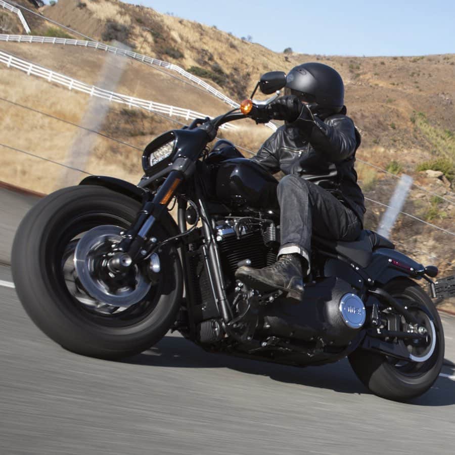 Harley-Davidson Japanさんのインスタグラム写真 - (Harley-Davidson JapanInstagram)「もう、たまらない。#ハーレー #harley #ハーレーダビッドソン #harleydavidson #バイク #bike #オートバイ #motorcycle #ファットボブ #fatbob #fxfbs #ソフテイル #softail #ミルウォーキーエイト #milwaukeeeight #ライド #ride #衝動 #pulse #2020 #自由 #freedom」7月18日 23時04分 - harleydavidsonjapan