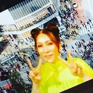 KABA.ちゃんさんのインスタグラム写真 - (KABA.ちゃんInstagram)「Airbnbと渋谷区観光協会のオンライン体験、参加して下さった皆様、ありがとうございました。不慣れであたふたしちゃいましたけど、皆様とお会いできとても楽しい時間でした〜  #airbnb  #渋谷区観光協会 #オンライン体験 #渋谷 #不慣れであたふた #勉強になりました #とても楽しかったです  #株式会社やまと #tegg42shibuya  #thematchatokyo  #渋谷氷川神社」7月18日 22時57分 - kabachan_official