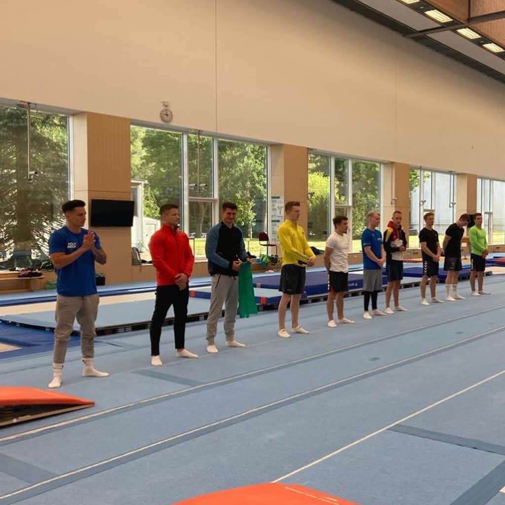 マゼル・ニューエンさんのインスタグラム写真 - (マゼル・ニューエンInstagram)「Training camp ✅🤸🏽‍♂️ 🔜 Stuttgart #trainingcamp #nationalteam #gymnastics #friends #team #kienbaum #themarcelnguyen」7月18日 23時02分 - themarcelnguyen