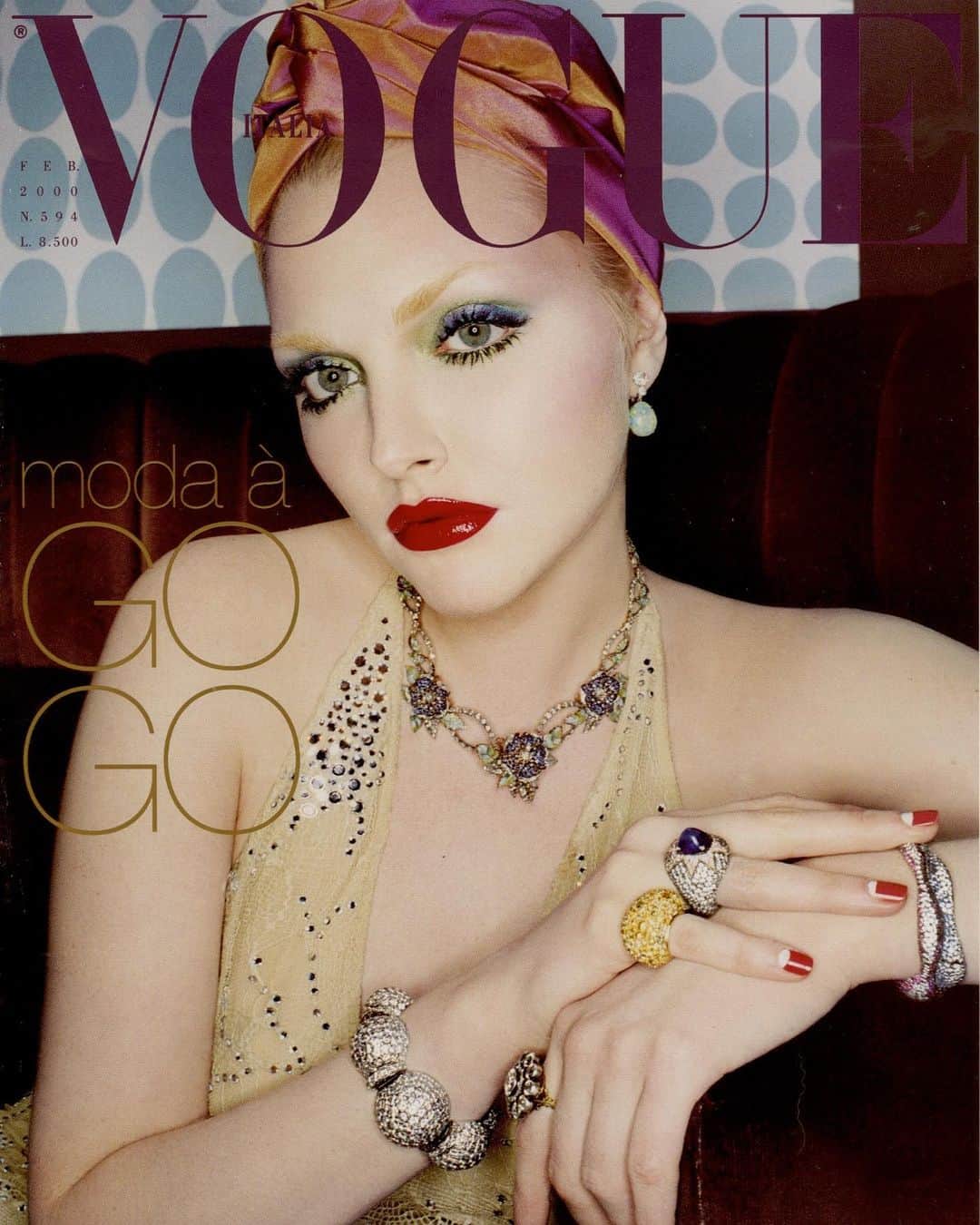 パット・マグラスさんのインスタグラム写真 - (パット・マグラスInstagram)「WHAT A DAHL ⚡️⚡️⚡️ LEGENDARY PHOTOGRAPHER #StevenMeisel fixes his lens on the the EXQUISITE @mssophiedahl - cover star of the February 2000 issue of @vogueitalia styled by @lorigoldstein with hair by @jimmypaulhair featuring #makeupbypatmcgrath via #patsarchive ⚡️⚡️⚡️ #patmcgrathlabs #inspiration #DarkStarMascara」7月18日 23時12分 - patmcgrathreal