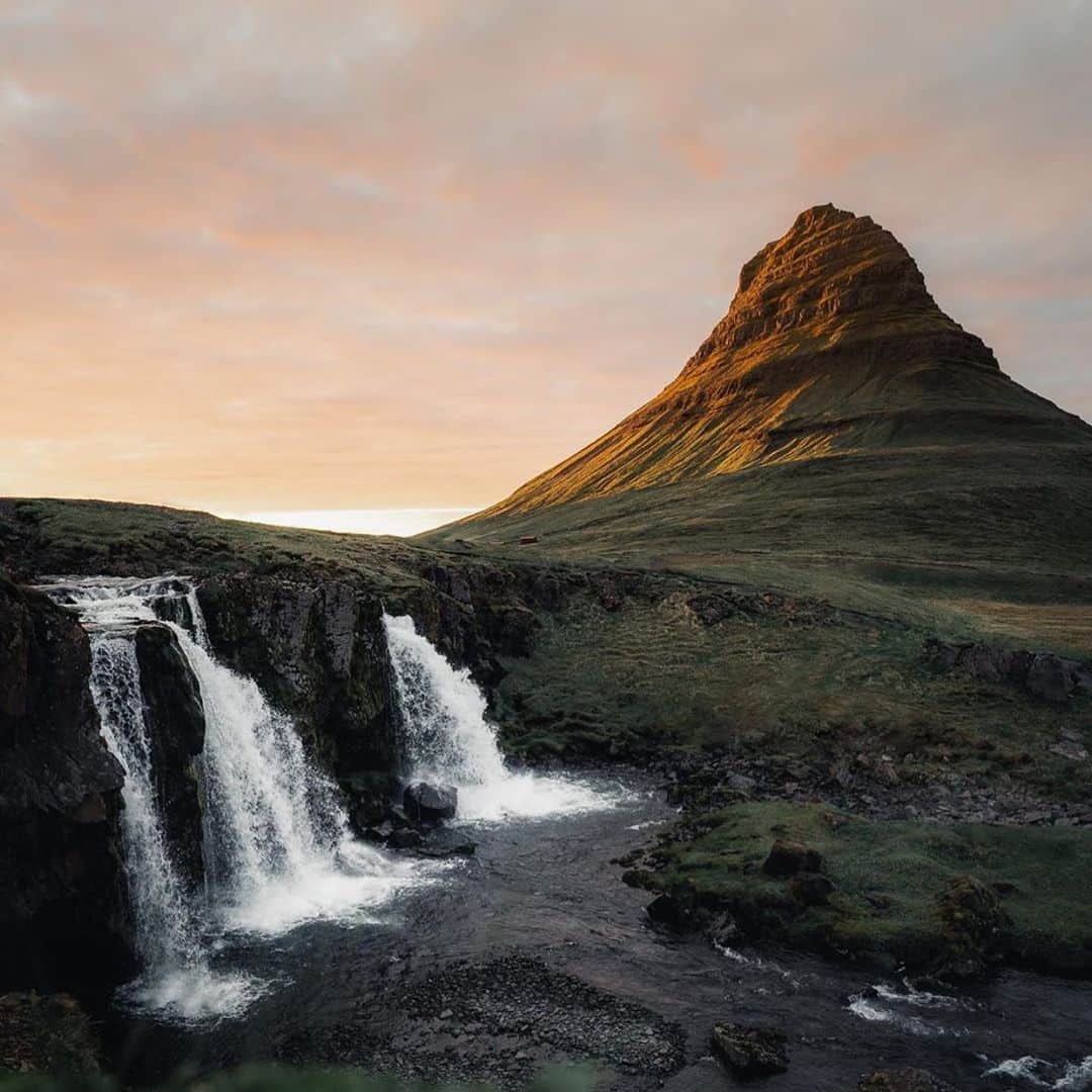 FOLKのインスタグラム：「Some day you need to dream about the adventures ahead. Photo by @robinxbenjamin in Iceland.」