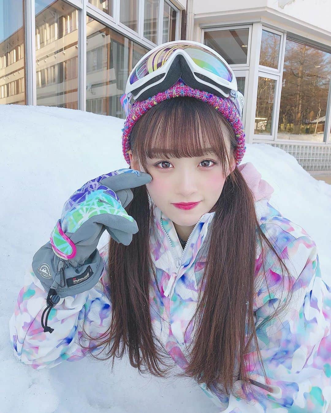 音嶋莉沙さんのインスタグラム写真 - (音嶋莉沙Instagram)「特典映像の時にしたスキーの写真😊⛷﻿ ﻿ スキーウェアも可愛くて…♡♡﻿ スキーは中学生ぶりにしたけど﻿凄い楽しかった！！﻿ ﻿ またしたいなぁ〜﻿ ﻿」7月18日 23時32分 - otoshima_risa