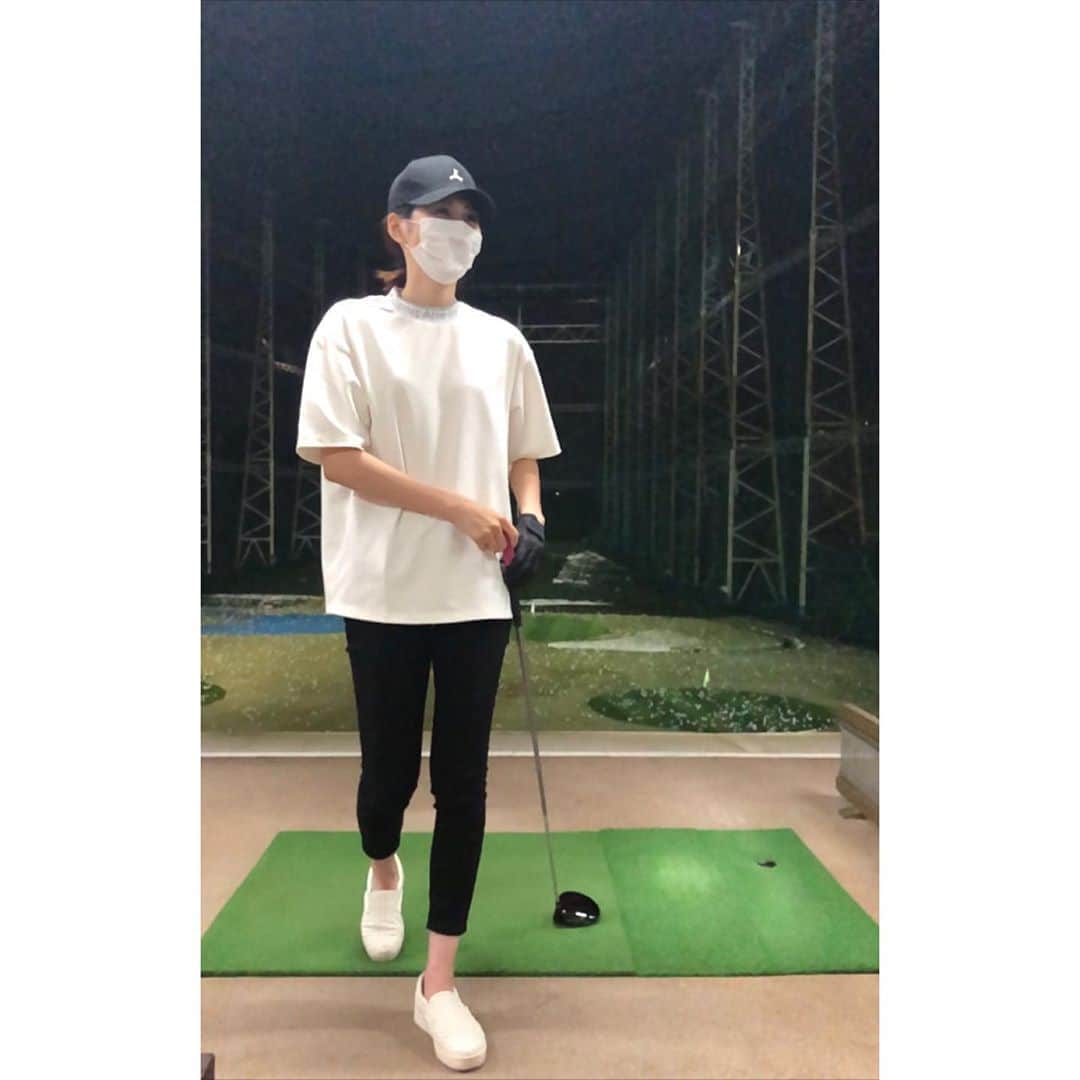春輝のインスタグラム：「２年ぶりにクラブ触りました🏌️‍♂️ ゴルフは打ちっ放しだけでいいや🤣  #打ちっ放し#ゴルフ#golf #春輝#Haruki」