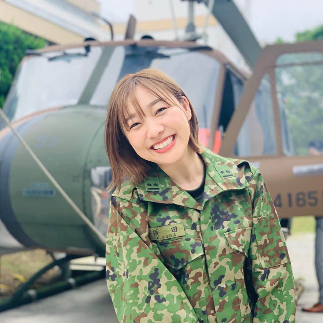 須田亜香里さんのインスタグラム写真 - (須田亜香里Instagram)「. 初の陸上自衛隊迷彩服姿…どうですか😳？ 7月21日発売【#mamor】9月号の表紙と巻頭で掲載していただいております。 本屋さんに並ぶよ！嬉しすぎる☺️ もちろんAmazonでも買えるし 電子書籍でも読めるよ‼️ #防衛省 #迷彩服 #オフショット大放出」7月18日 23時39分 - akarisuda