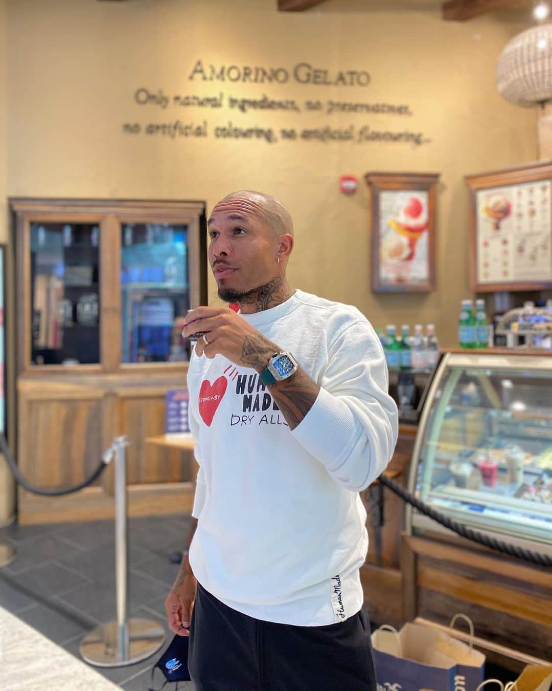 ナイジェル・デ・ヨングのインスタグラム：「“Survival juice” ☕️ #Espresso」