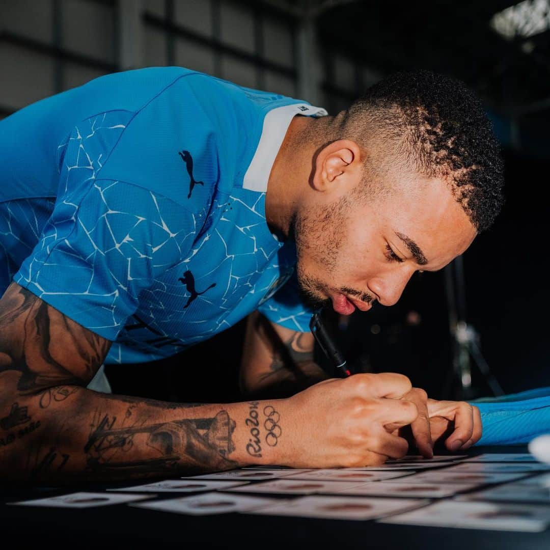 マンチェスター・シティFCさんのインスタグラム写真 - (マンチェスター・シティFCInstagram)「New home kit debut incoming at Wembley! 💎 #mancity #thisisourcity」7月19日 0時31分 - mancity